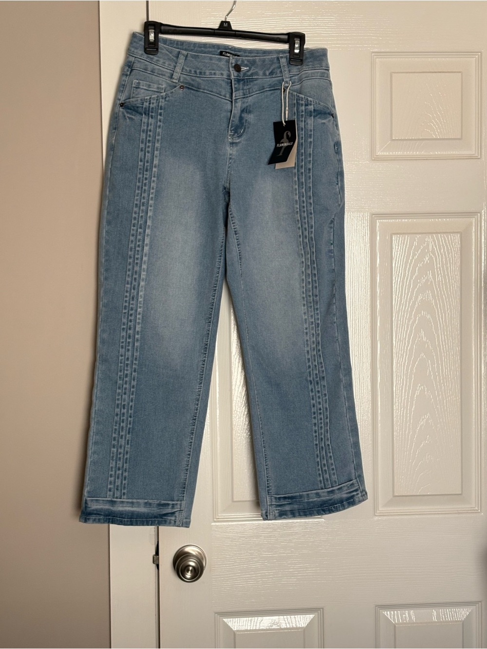 Light Blue Cropped Women's Jeans with Vertical Panel Stitching